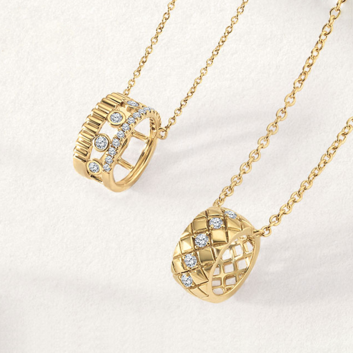 NECKLACES & PENDANTS