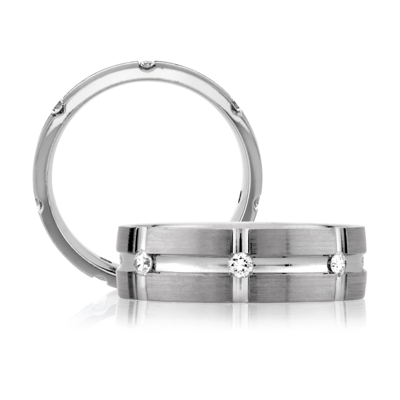 Grooved Modern Men's Diamond Ring