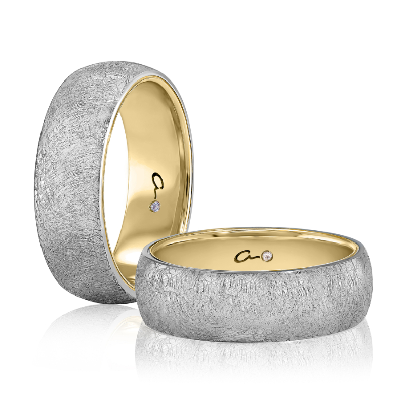 Two-Tone Scratched Matte Finish Platinum Men?s Wedding Band