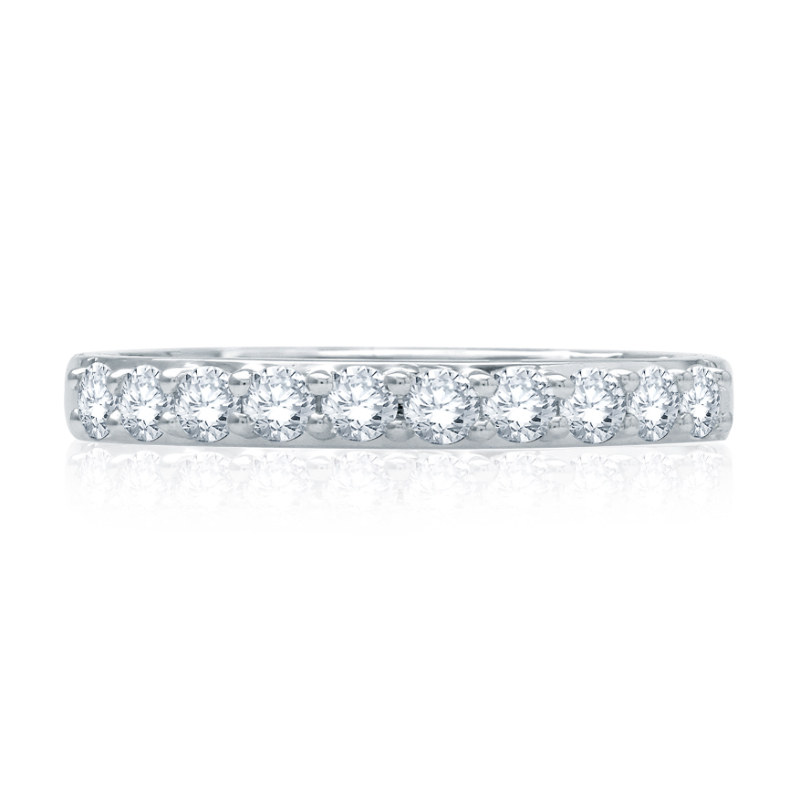Pav&eacute; Diamond Wedding Band