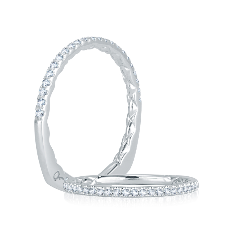 Pav&eacute; Diamond Wedding Band