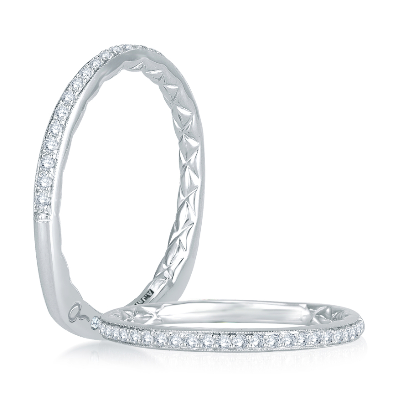 Pav&eacute; Diamond Wedding Band