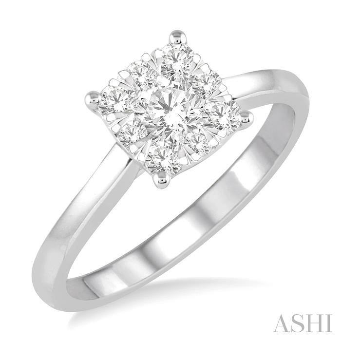 CUSHION SHAPE LOVEBRIGHT ESSENTIAL DIAMOND RING