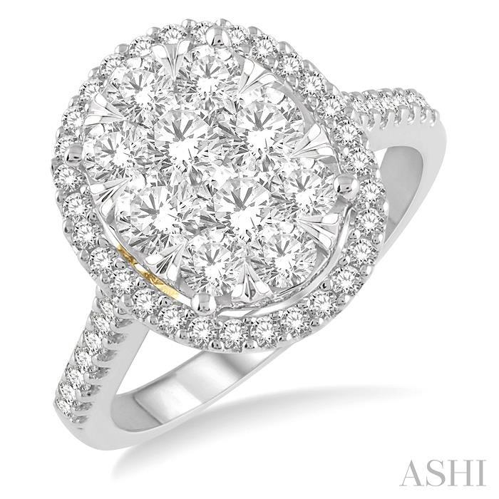 OVAL SHAPE HALO LOVEBRIGHT ESSENTIAL DIAMOND ENGAGEMENT RING