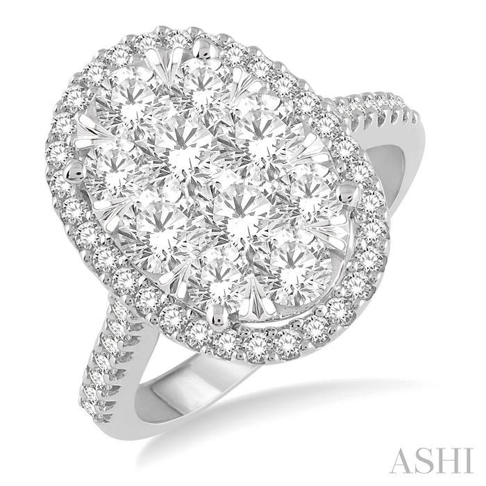 OVAL SHAPE HALO LOVEBRIGHT ESSENTIAL DIAMOND ENGAGEMENT RING