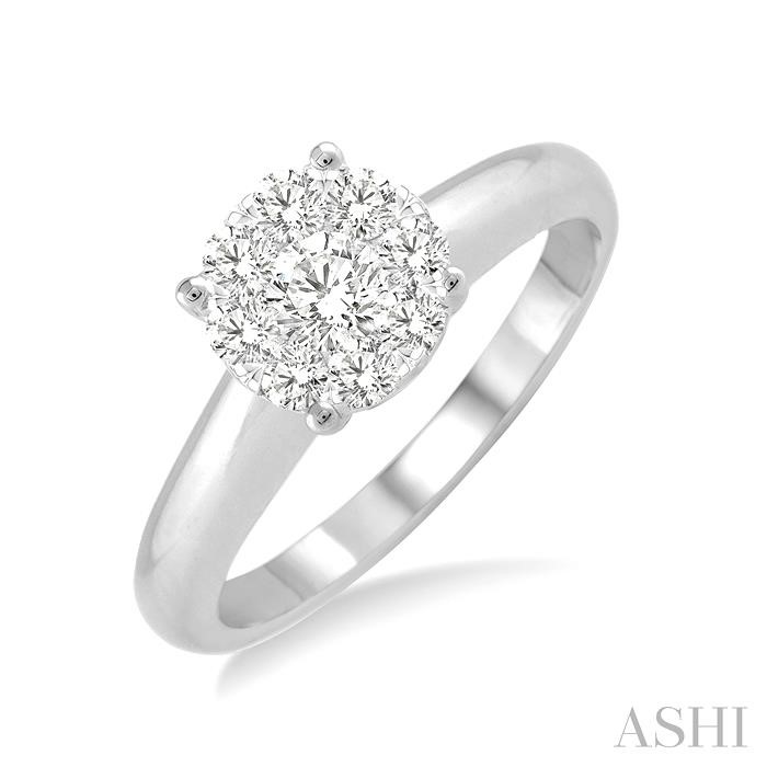 LOVEBRIGHT ESSENTIAL DIAMOND ENGAGEMENT RING