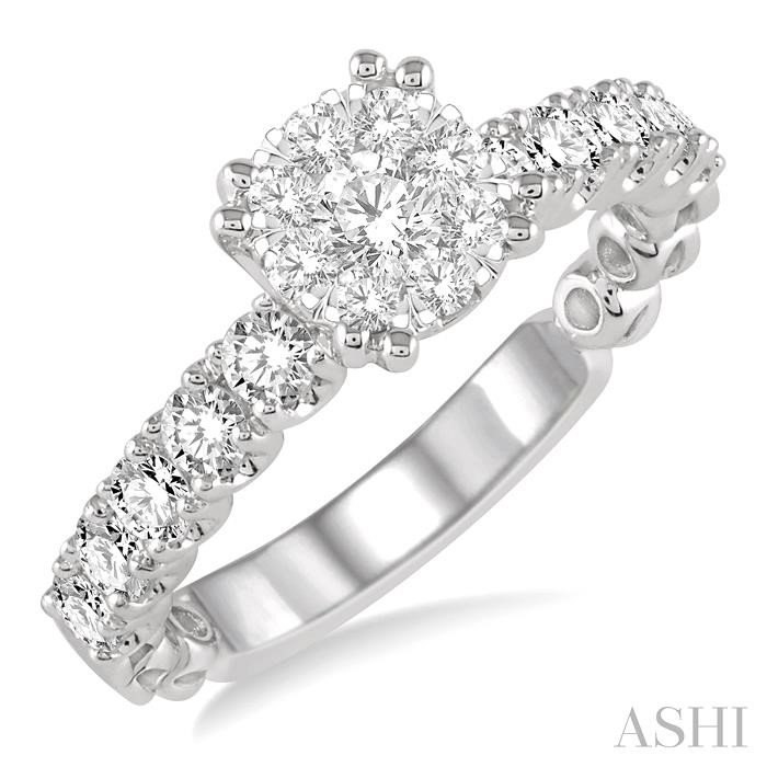 Round Shape Lovebright Diamond Engagement Ring