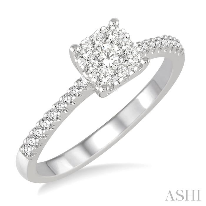 PRINCESS SHAPE LOVEBRIGHT ESSENTIAL DIAMOND ENGAGEMENT RING