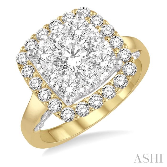 CUSHION SHAPE HALO LOVEBRIGHT ESSENTIAL DIAMOND RING