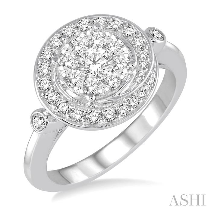 ROUND SHAPE HALO LOVEBRIGHT DIAMOND ENGAGEMENT RING