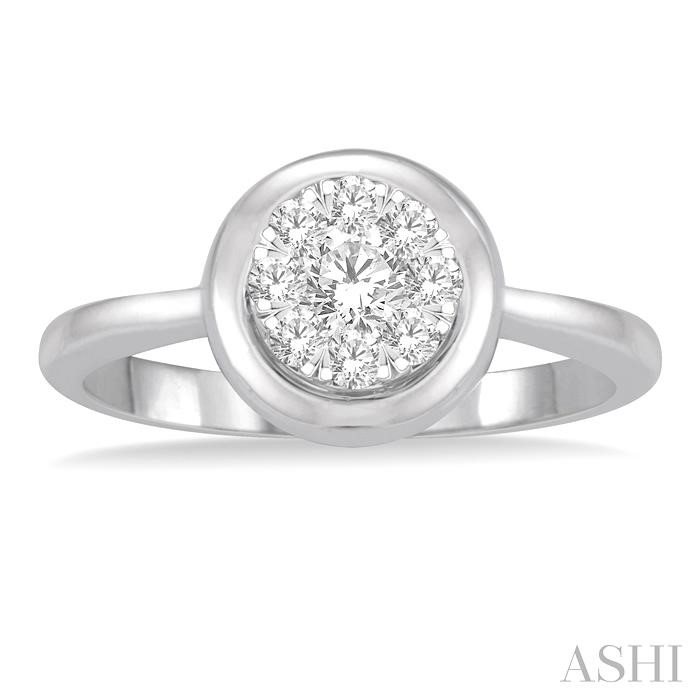 Round Shape Lovebright Essential Diamond Ring-2