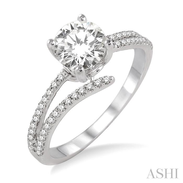 ROUND SHAPE SEMI-MOUNT DIAMOND ENGAGEMENT RING