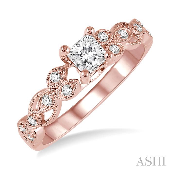 DIAMOND ENGAGEMENT RING