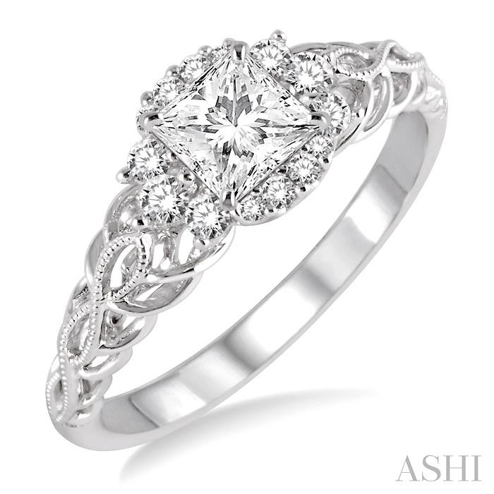 HALO DIAMOND ENGAGEMENT RING