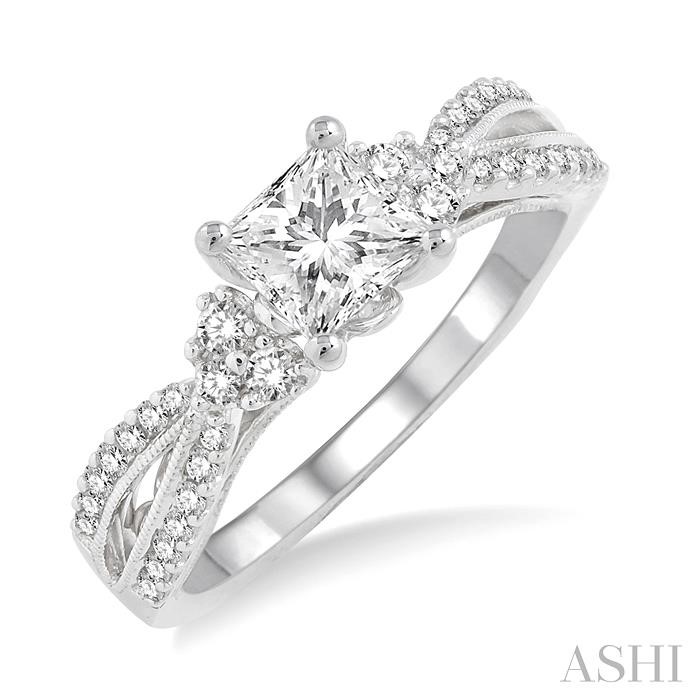 DIAMOND ENGAGEMENT RING