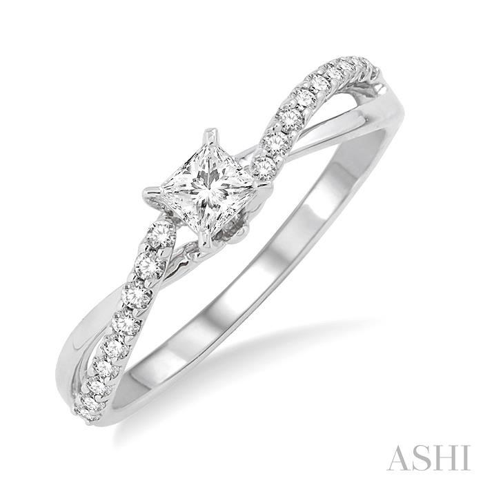 DIAMOND ENGAGEMENT RING