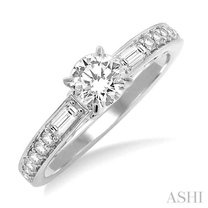 ROUND SHAPE SEMI-MOUNT DIAMOND ENGAGEMENT RING