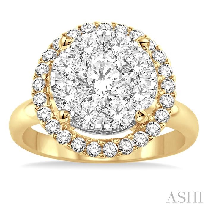 Round Shape Halo Lovebright Essential Diamond Engagement Ring-2