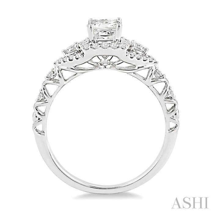 Princess Shape Halo Diamond Engagement Ring-3