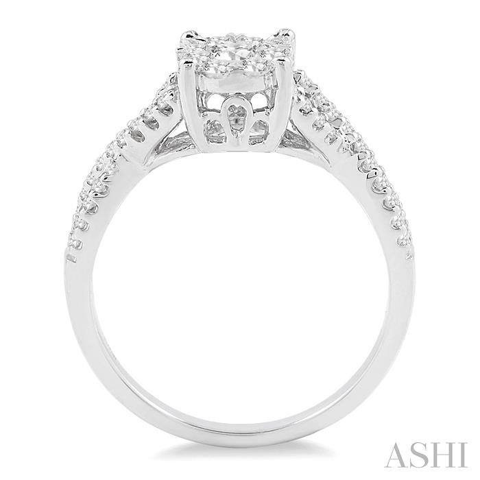Round Shape Lovebright Diamond Engagement Ring-3