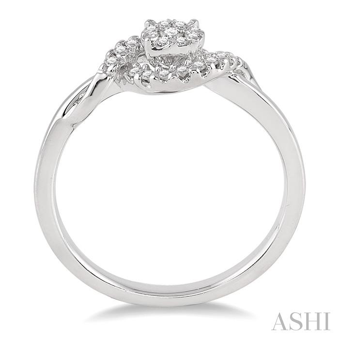 Round Shape Halo Lovebright Diamond Engagement Ring-3