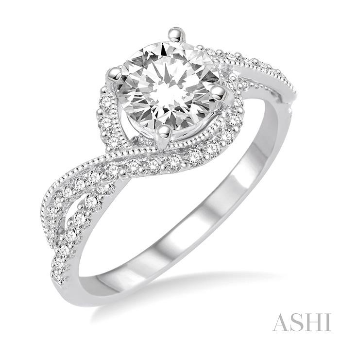 ROUND SHAPE DIAMOND ENGAGEMENT RING