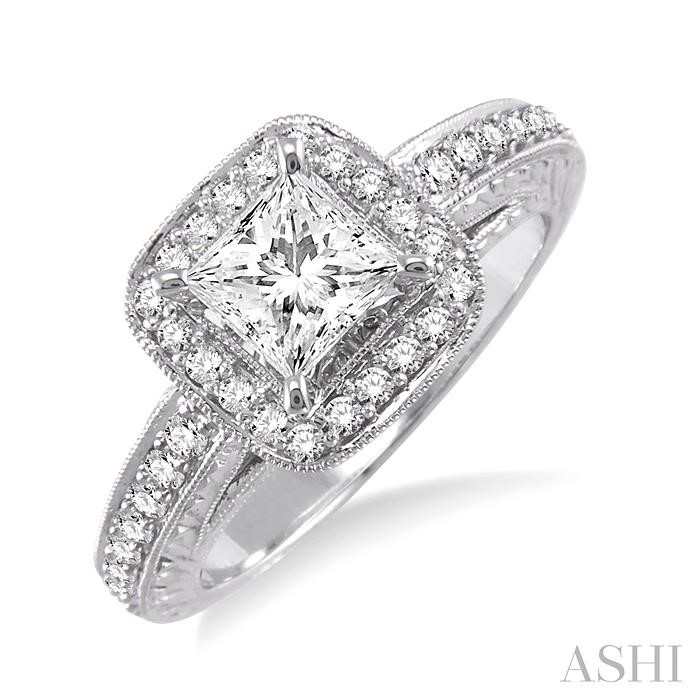 HALO DIAMOND ENGAGEMENT RING