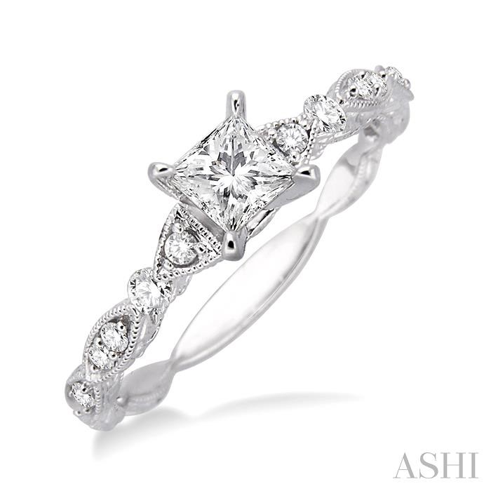 Princess Shape Diamond Engagement Ring