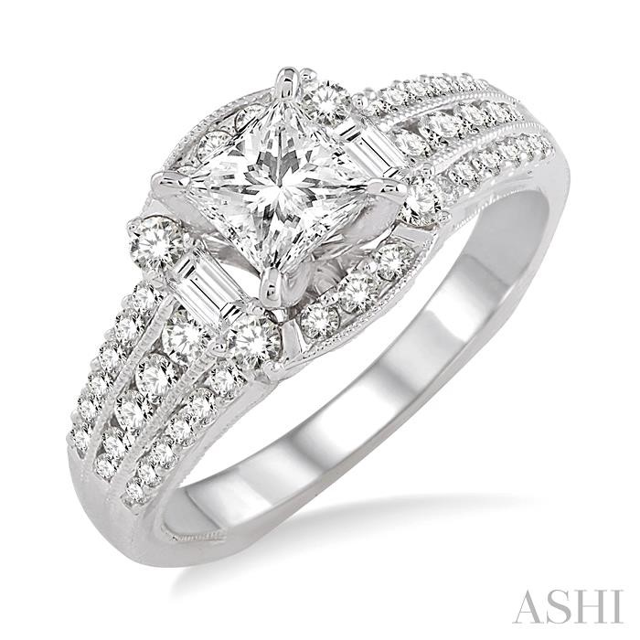 PRINCESS SHAPE DIAMOND ENGAGEMENT RING