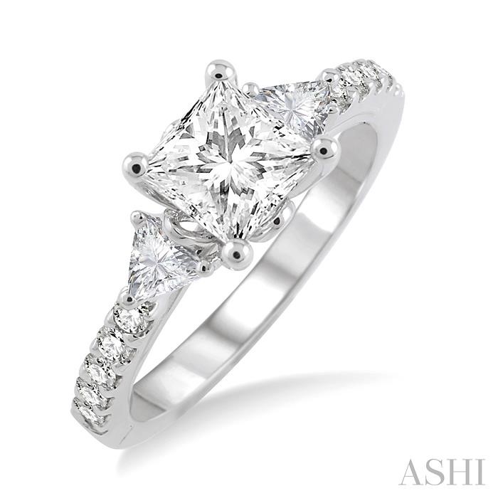 SEMI-MOUNT DIAMOND ENGAGEMENT RING