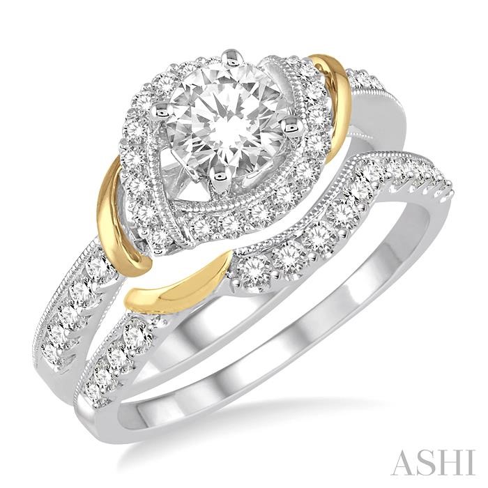 ROUND SHAPE DIAMOND WEDDING SET