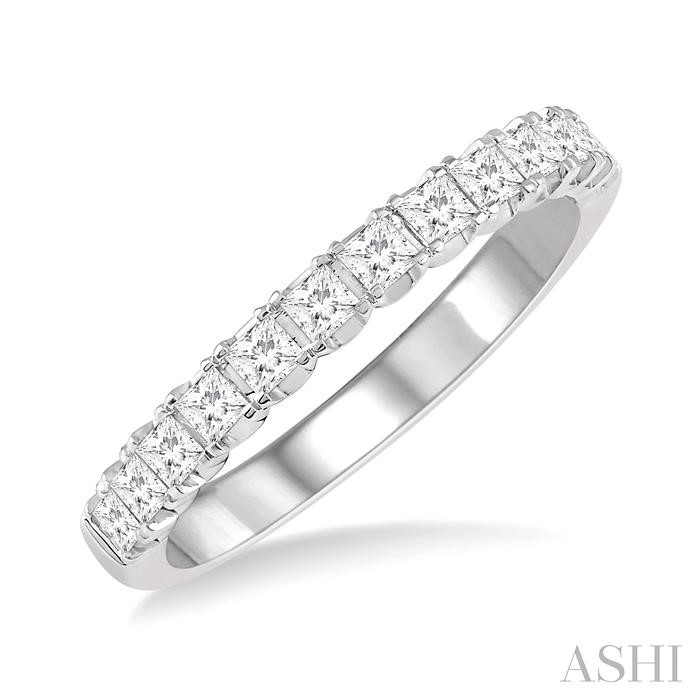 //www.sachsjewelers.com/upload/product_ashi/240K3FHWG-WB_ANGVEW_ENLRES.jpg