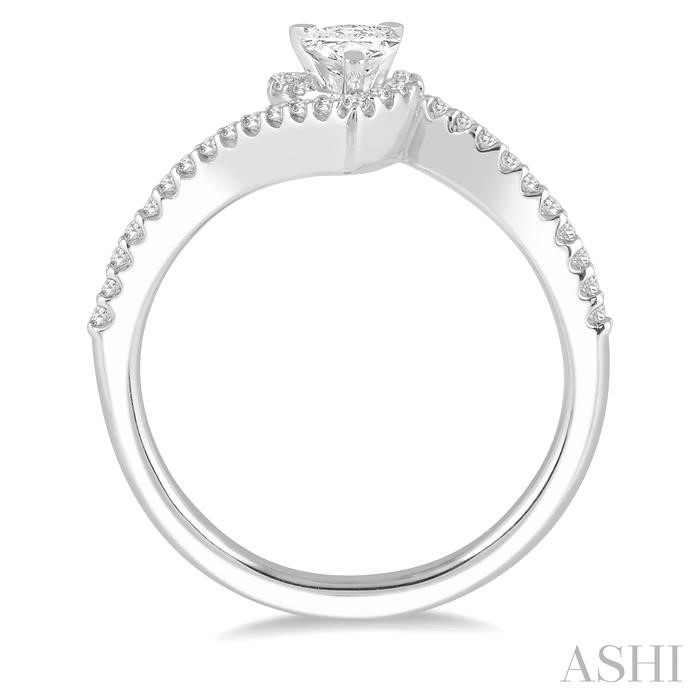 Pear Shape Halo Diamond Engagement Ring-3