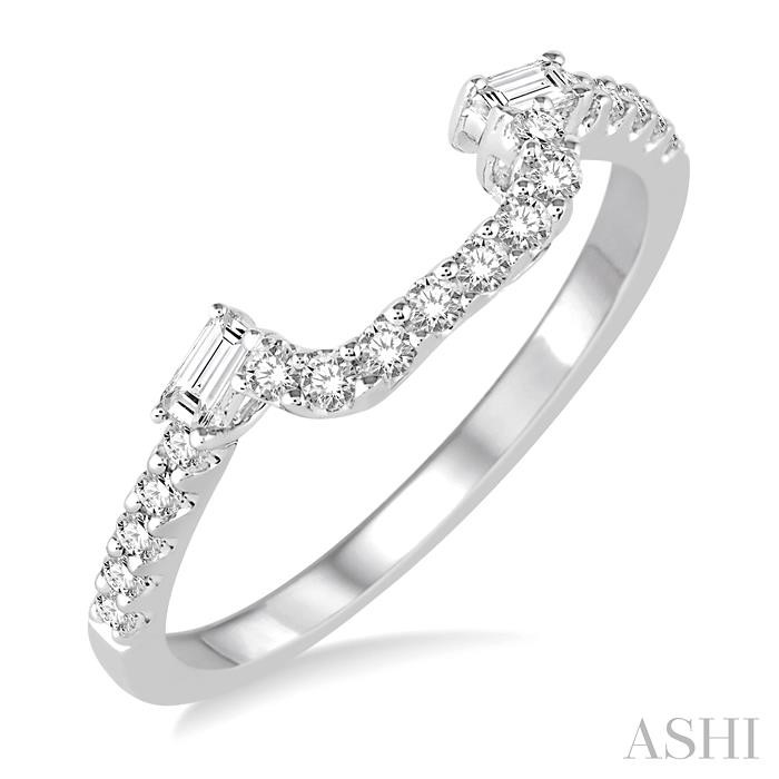 DIAMOND WEDDING BAND