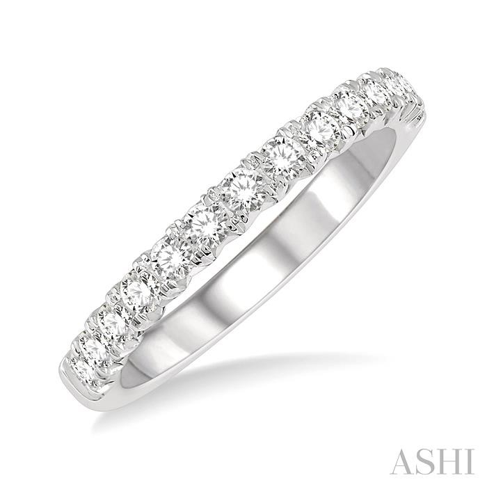 ENDLESS EMBRACE DIAMOND WEDDING BAND