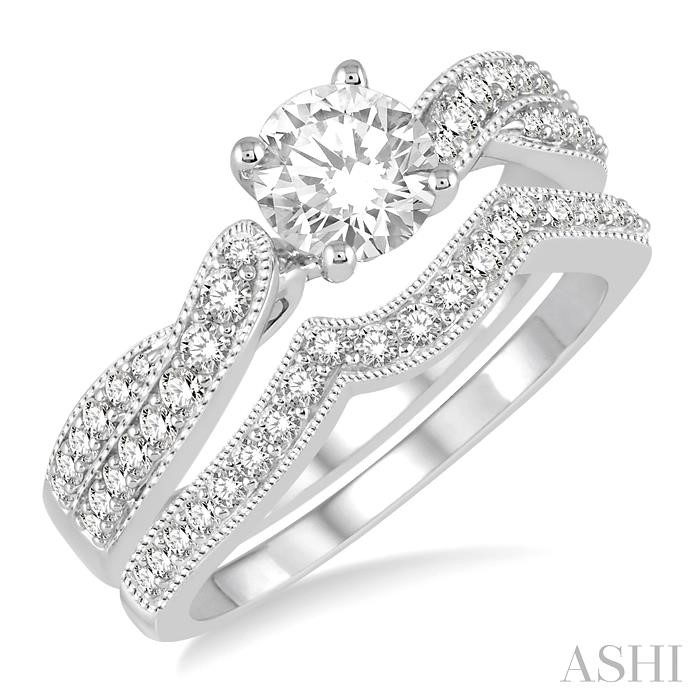 ROUND SHAPE DIAMOND WEDDING SET