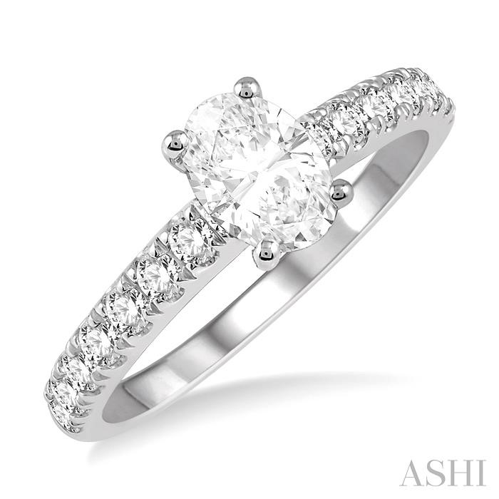 OVAL SHAPE DIAMOND ENGAGEMENT RING