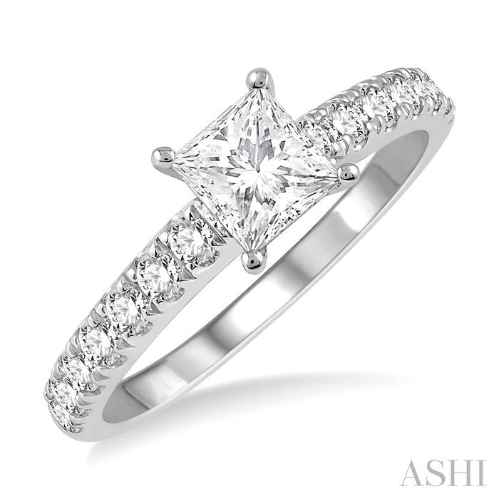 DIAMOND ENGAGEMENT RING