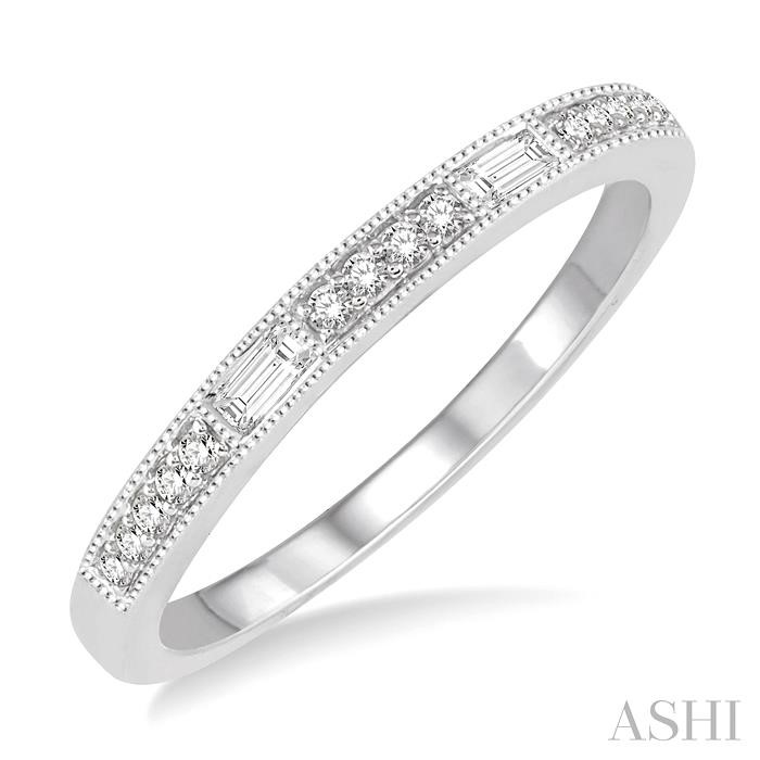 //www.sachsjewelers.com/upload/product_ashi/244E8FVWG-WB_ANGVEW_ENLRES.jpg