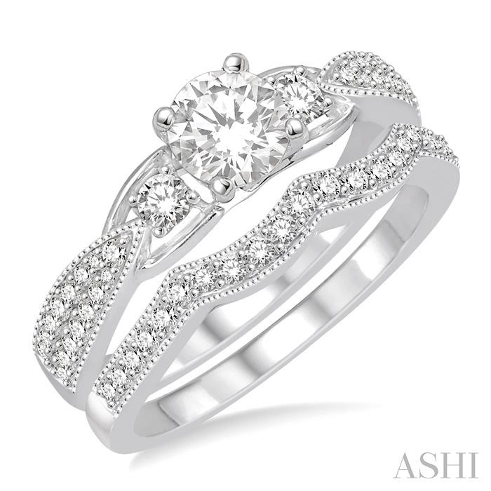 ROUND SHAPE DIAMOND WEDDING SET