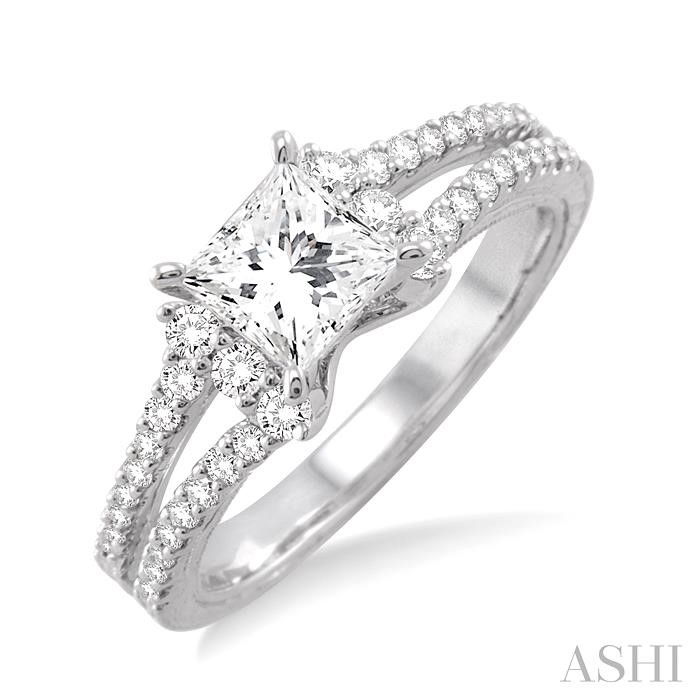 DIAMOND ENGAGEMENT RING