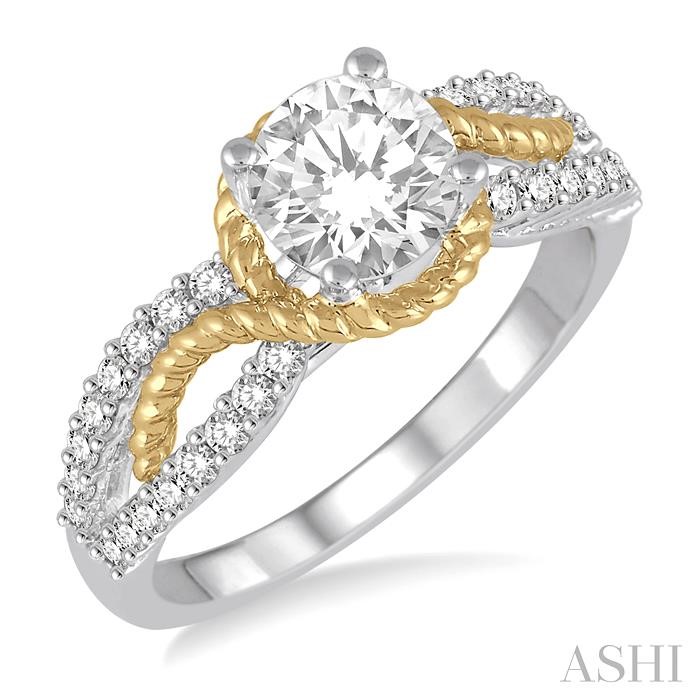 ROUND SHAPE DIAMOND ENGAGEMENT RING