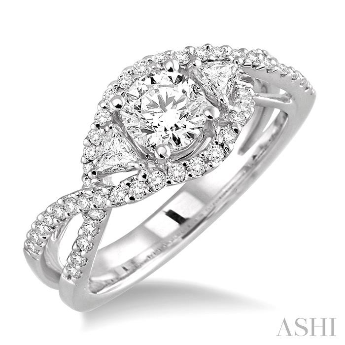 ROUND SHAPE DIAMOND ENGAGEMENT RING