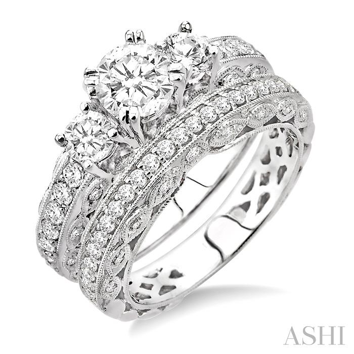 ROUND SHAPE PAST PRESENT & FUTURE DIAMOND WEDDING SET