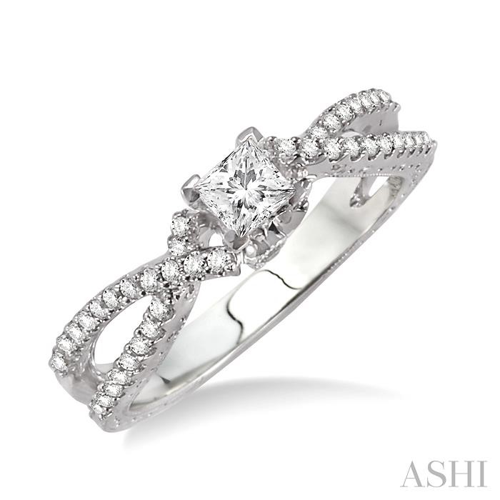 DIAMOND ENGAGEMENT RING