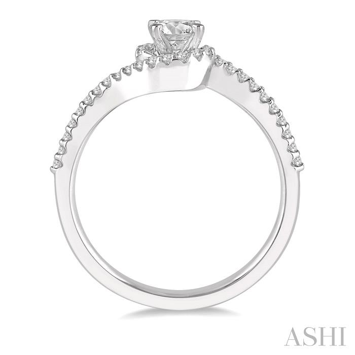 Round Shape Semi-Mount Halo Diamond Engagement Ring-3