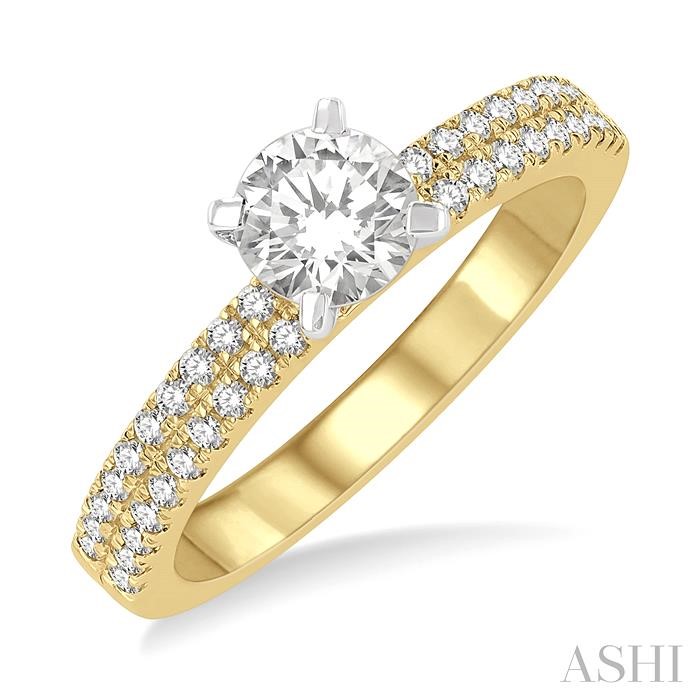 DIAMOND ENGAGEMENT RING