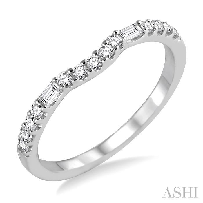 CURVED DIAMOND WEDDING BAND