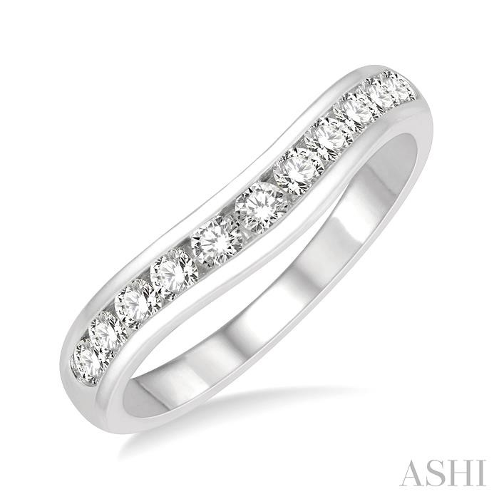 CURVED DIAMOND WEDDING BAND