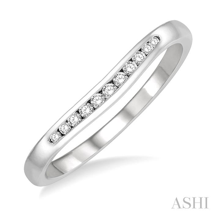 CURVED DIAMOND WEDDING BAND